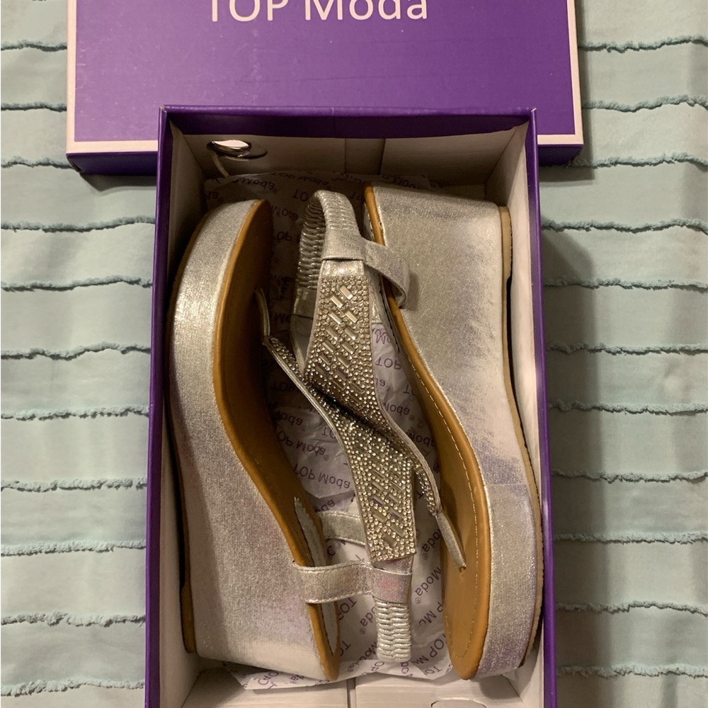 TOP Moda Metallic Silver Rhinestone Wedge Thong Sandals - Picture 2 of 5